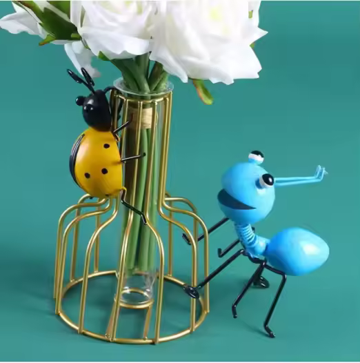 Antsy Bloom Stand